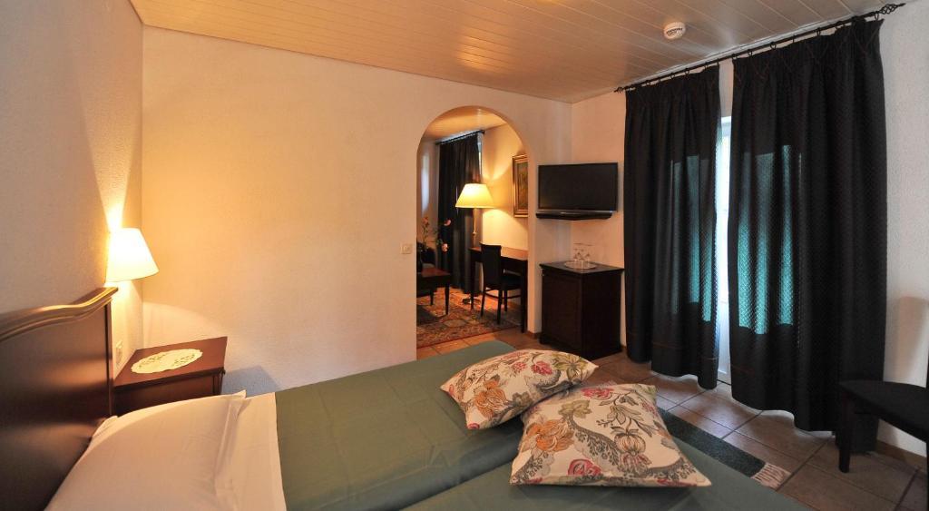Hotel Ristorante Grotto Serta Lamone Rom bilde